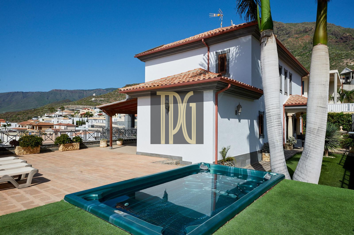 4 Bedroom villa in Roque del Conde – OPN1700R