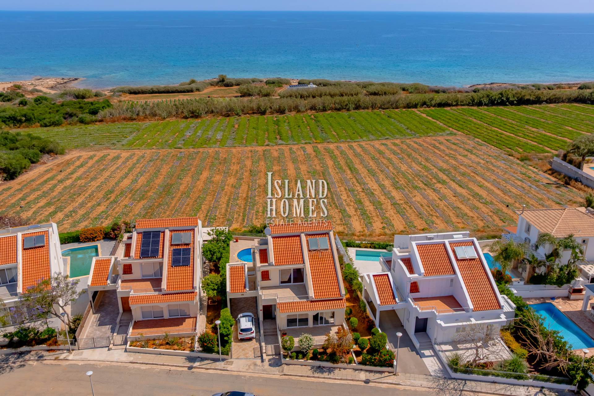 4 bedroom Detached in Ayia Triada, Famagusta, Cyprus – CcA101