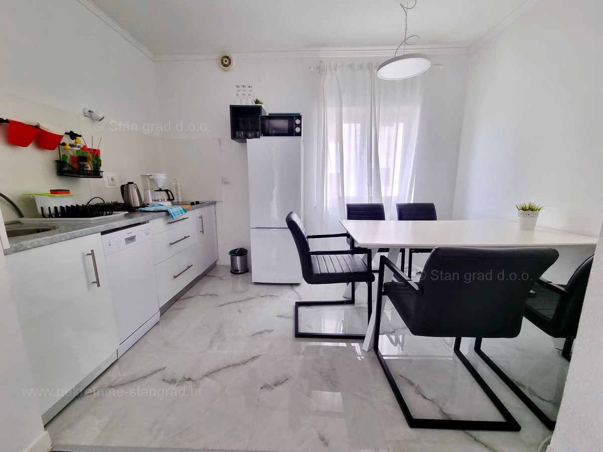 12 bedroom villa in Malinska-Dubašnica, Croatia – 102644