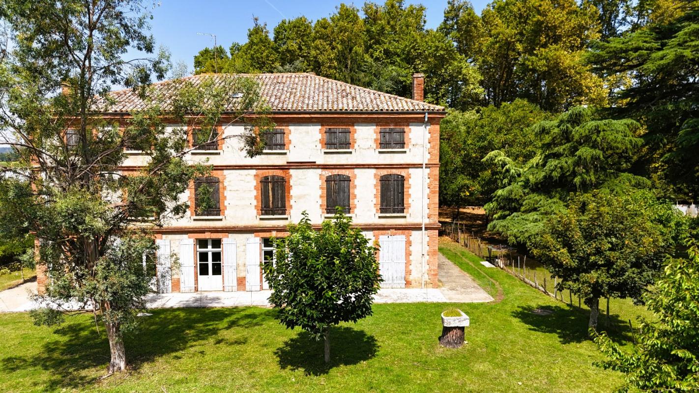 9 bedroom maison in Negrepelisse, Tarn-et-Garonne, France – EF0A9DBF54864376