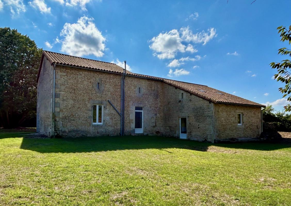 3 bedroom maison de village in Gournay Loize, Deux-Sèvres, France – 125C423788B44562