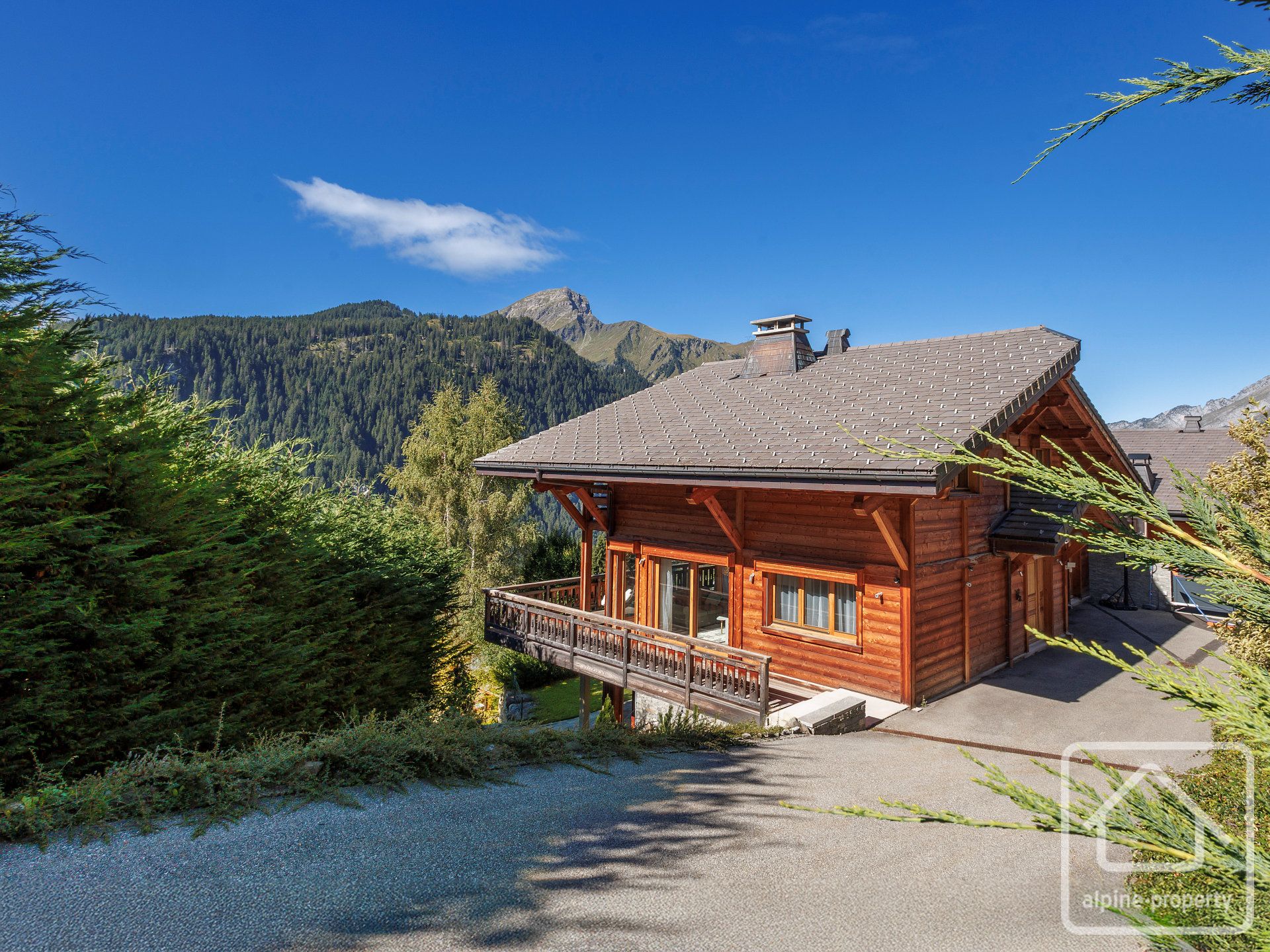A Magnificent, Modern, Luxury Chalet With Imposing Views And Plenty Of Sunshine. – CHALETDELAVORA
