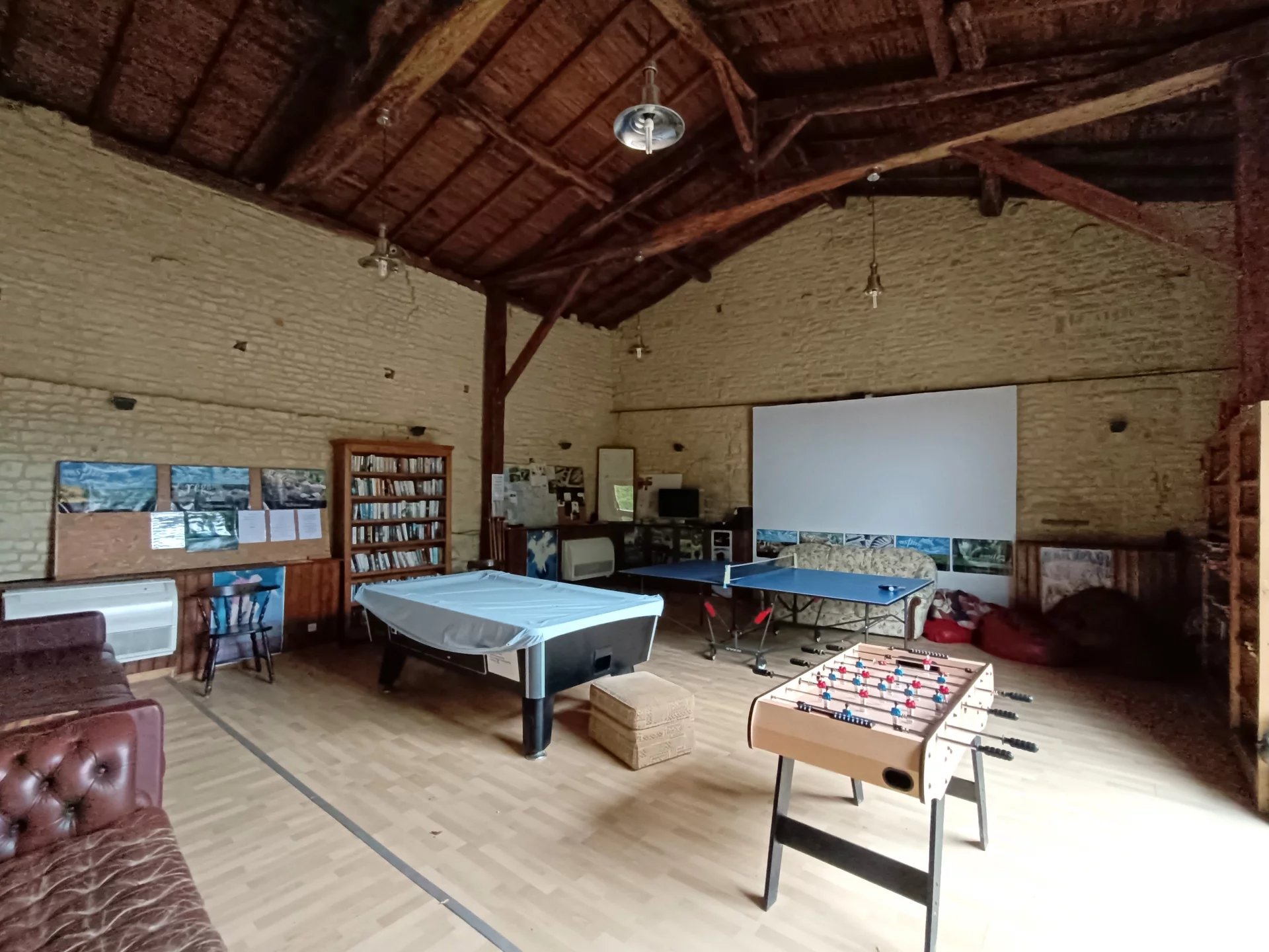 Characterful ensemble offering many opportunities, Poitou-Charentes – France – BVI82783