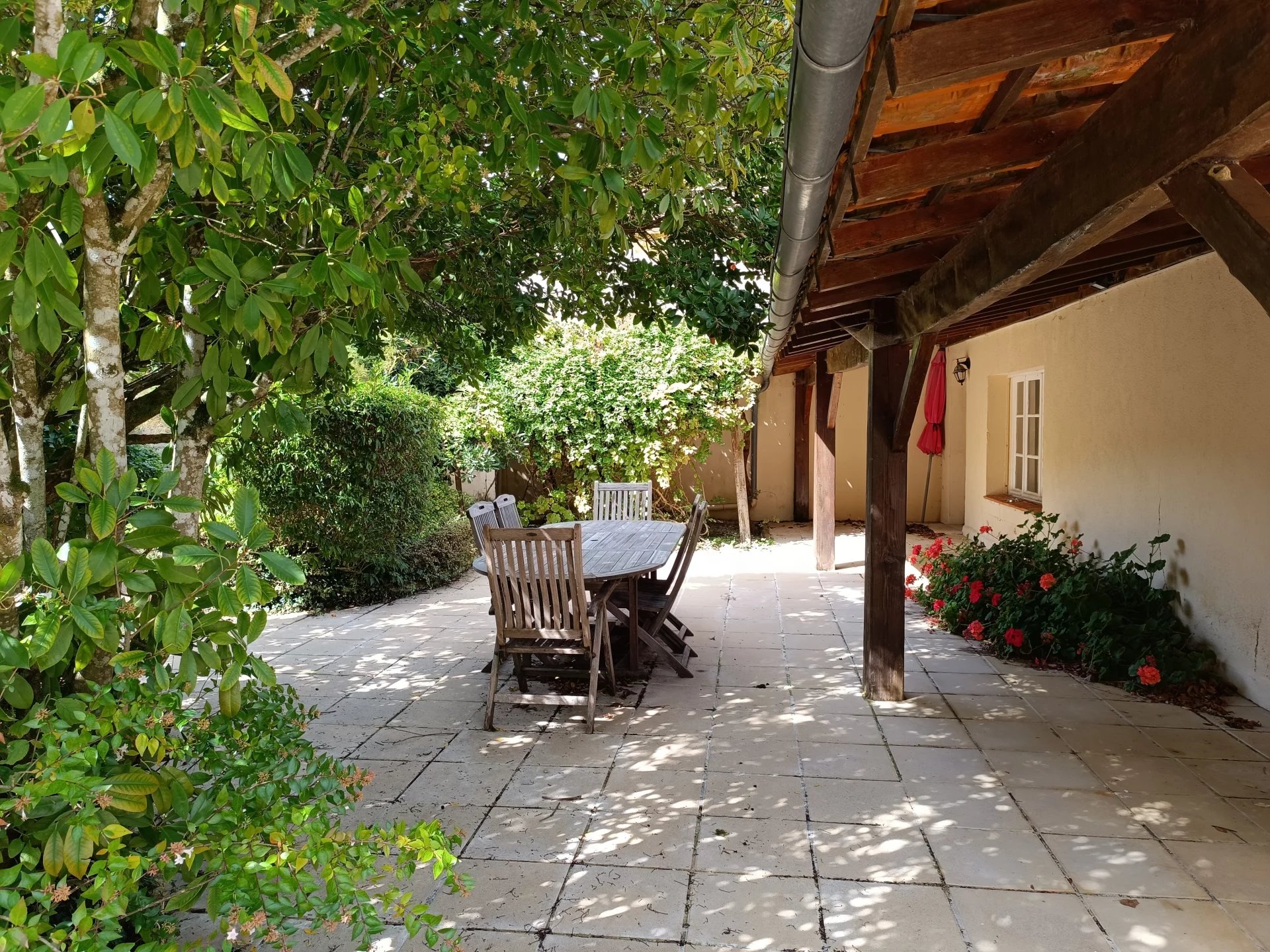 Characterful ensemble offering many opportunities, Poitou-Charentes – France – BVI82783