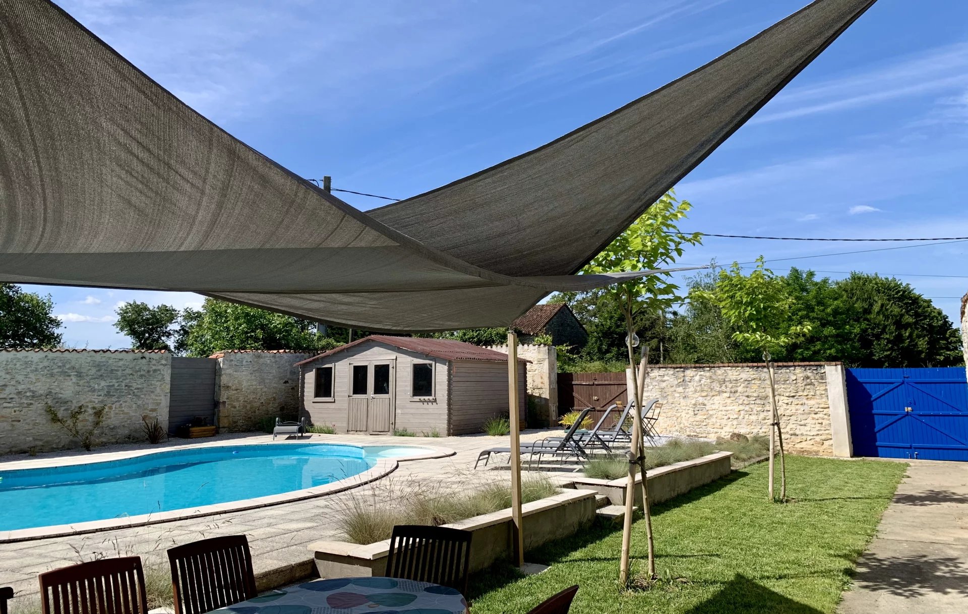 Fabulous country home with guest house and land, Poitou-Charentes – France – BVI81385