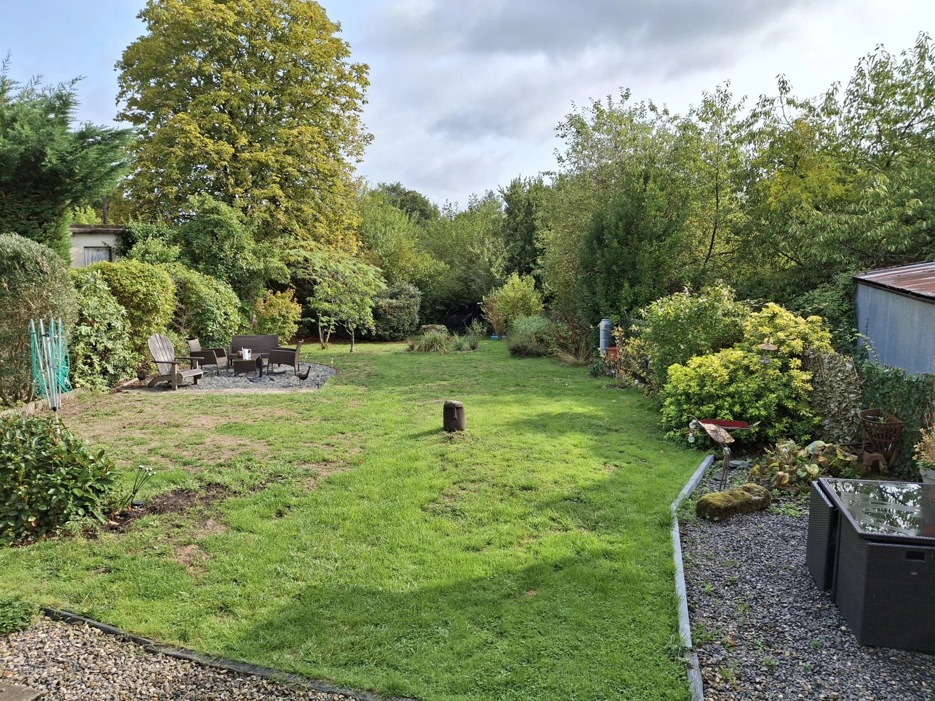 Character village house with 3 bedrooms, large kitchen diner and pretty garden, Limousin – France – BVI82748