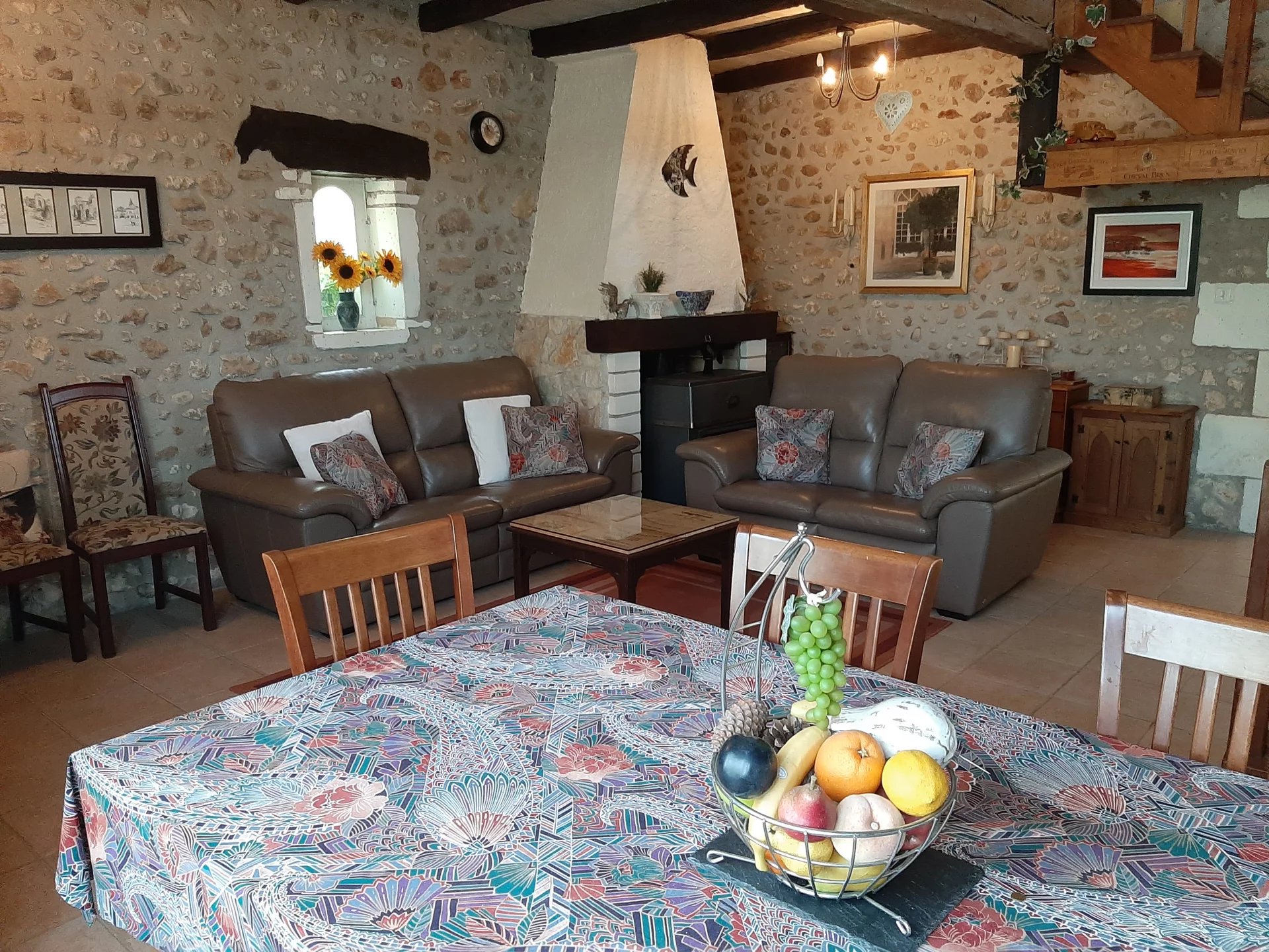 Two bedroom cottage in pretty hamlet, Aquitaine – France – BVI82094