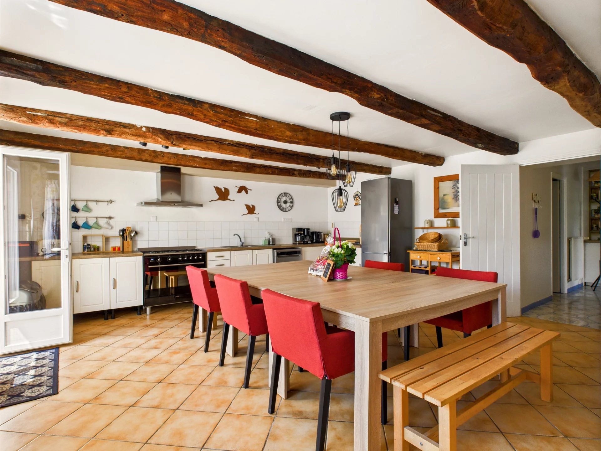 Bright, Well-Presented House with Guest Accommodation in Charming Rural Village, Poitou-Charentes – France – BVI81469