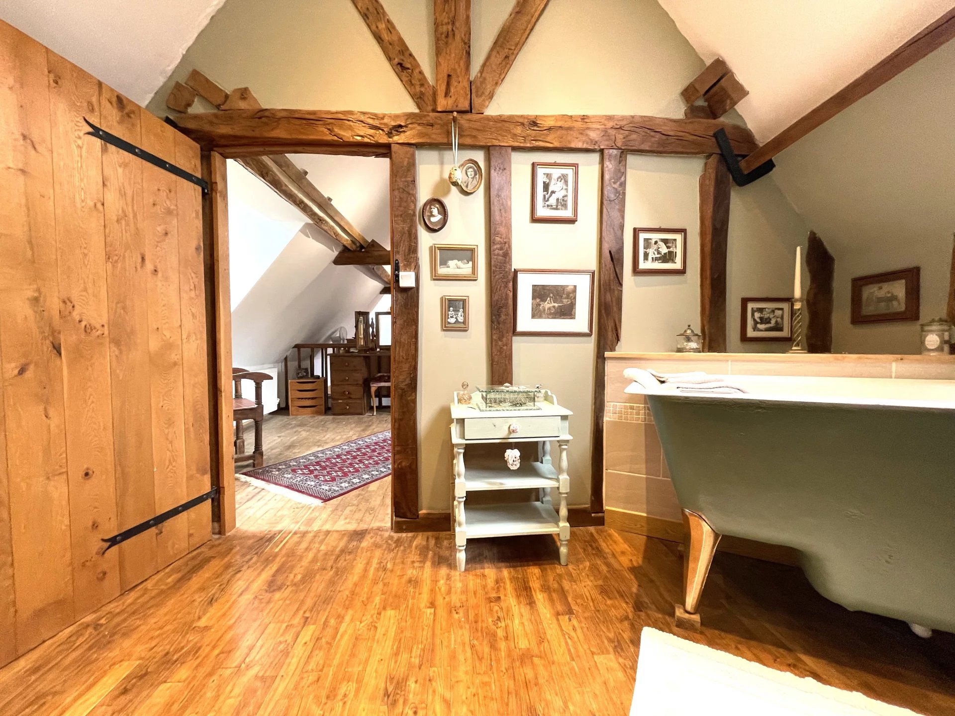 Beautifully renovated stone cottage in tranquil setting, Aquitaine – France – BVI74564