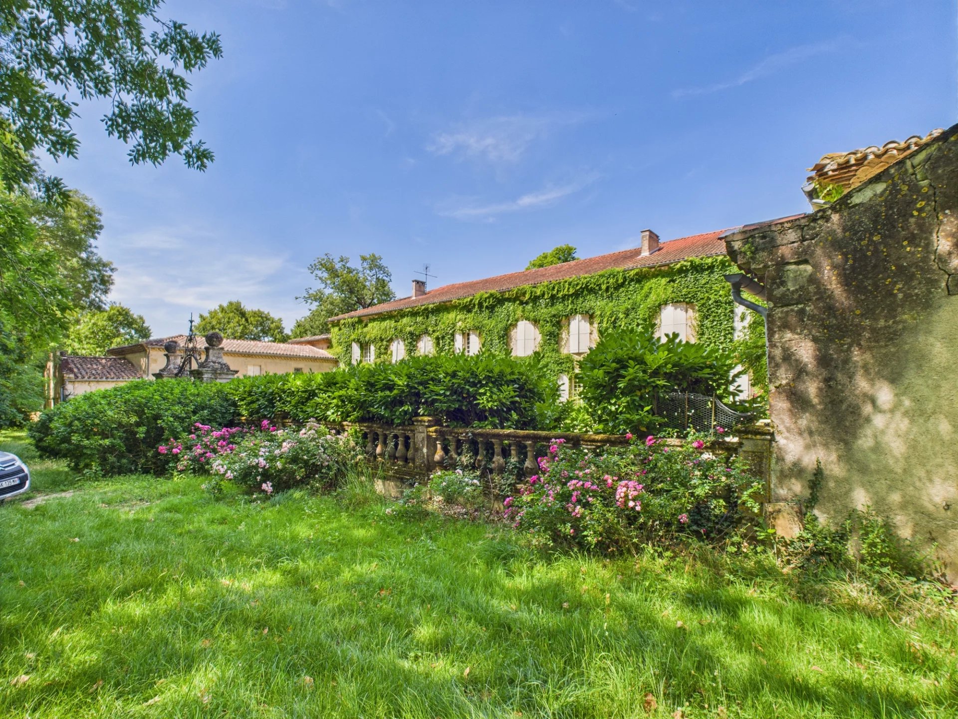 Large character house with lots of space and 6 horse stalls., Midi-Pyrénées – France – BVI81217