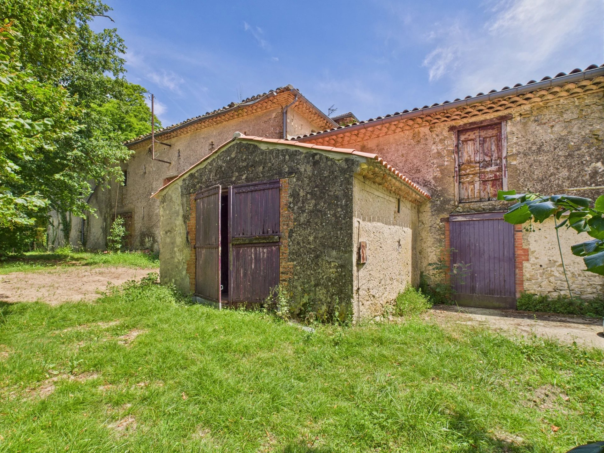 Large character house with lots of space and 6 horse stalls., Midi-Pyrénées – France – BVI81217