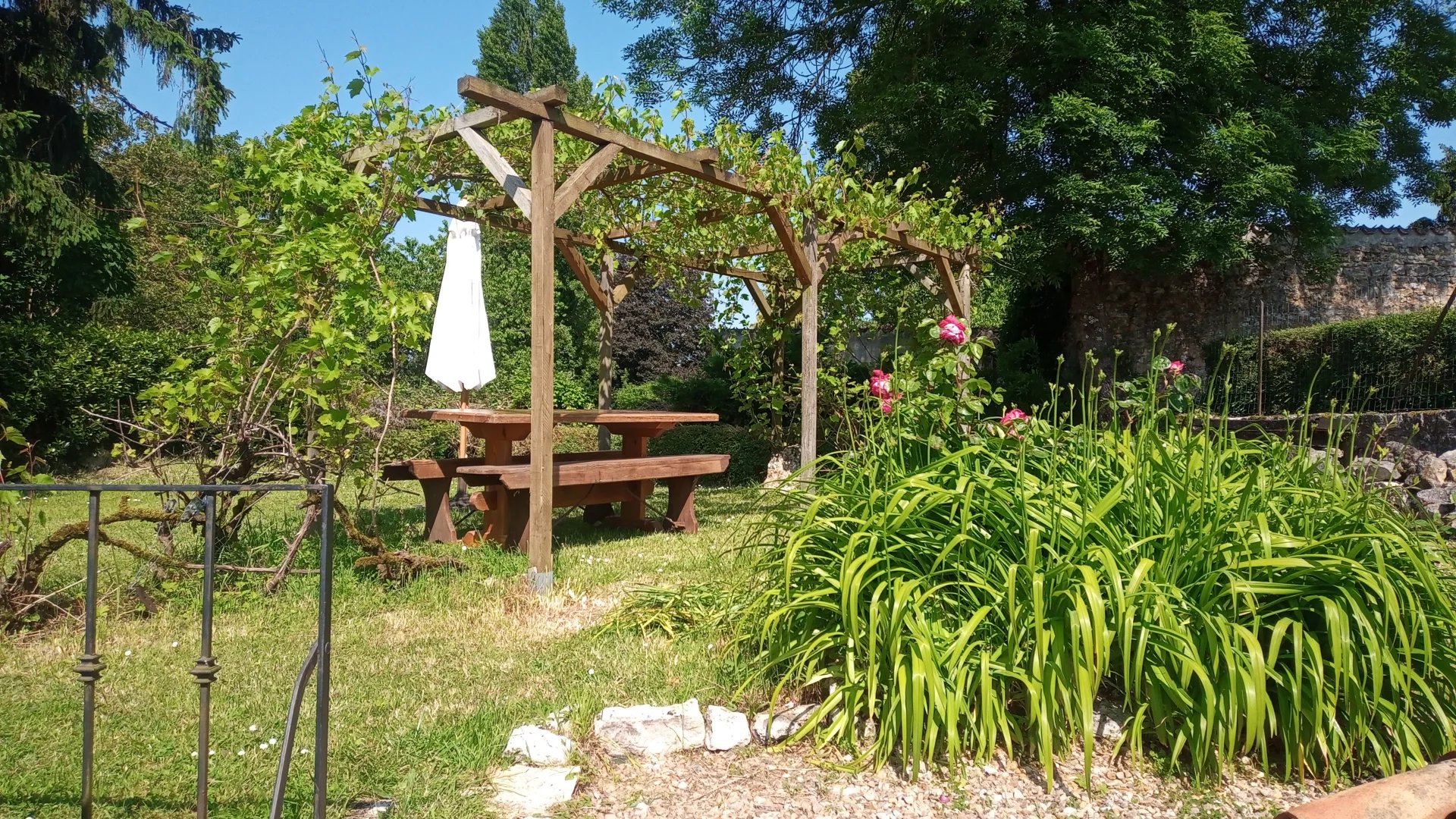 Charming village home, Poitou-Charentes – France – BVI82792