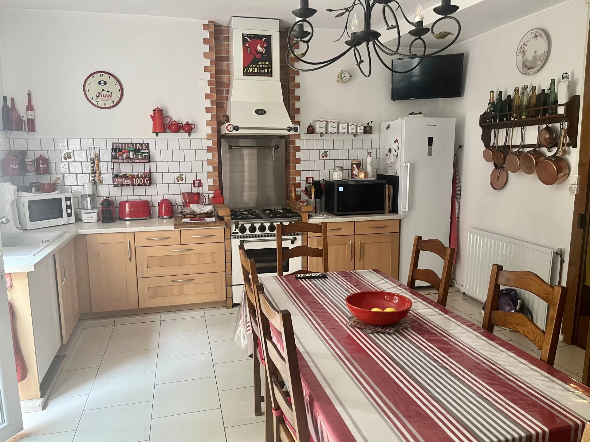 Lovely old charming village town house, Poitou-Charentes – France – BVI71252