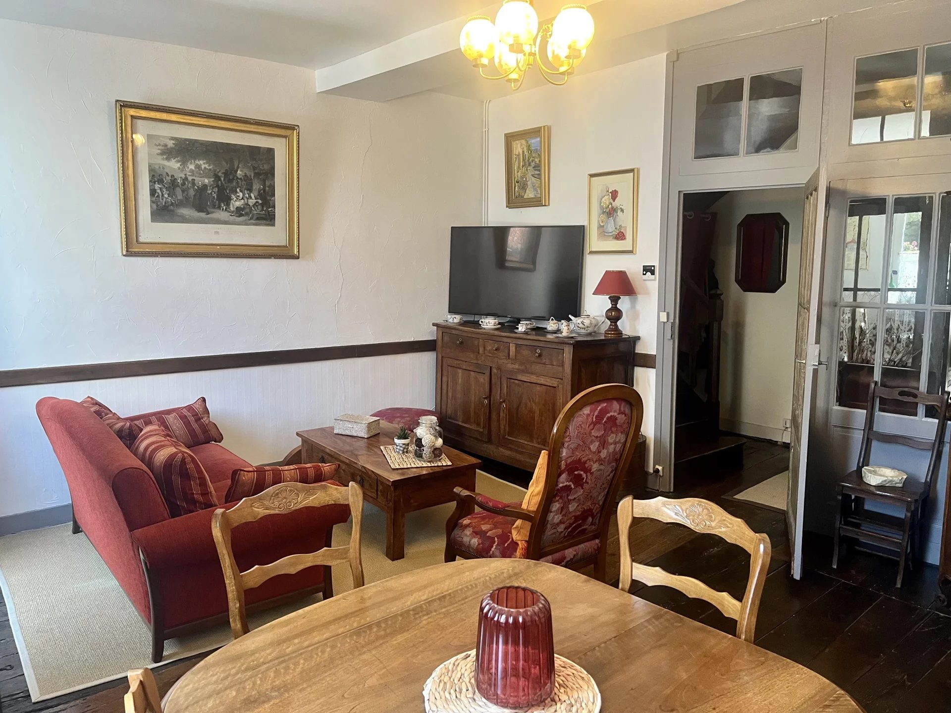 Lovely old charming village town house, Poitou-Charentes – France – BVI71252