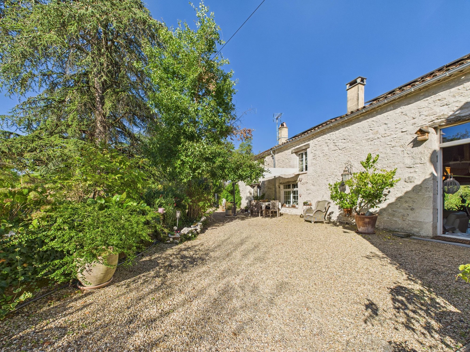 Secluded Stone House Nestled in Private, Tranquil Woodland, Aquitaine – France – BVI82828