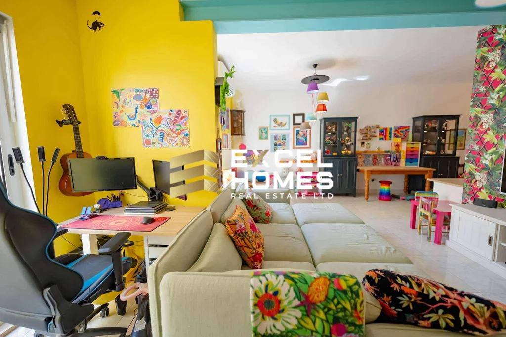 5 bedroom Apartment in Mellieha, Malta – 64171