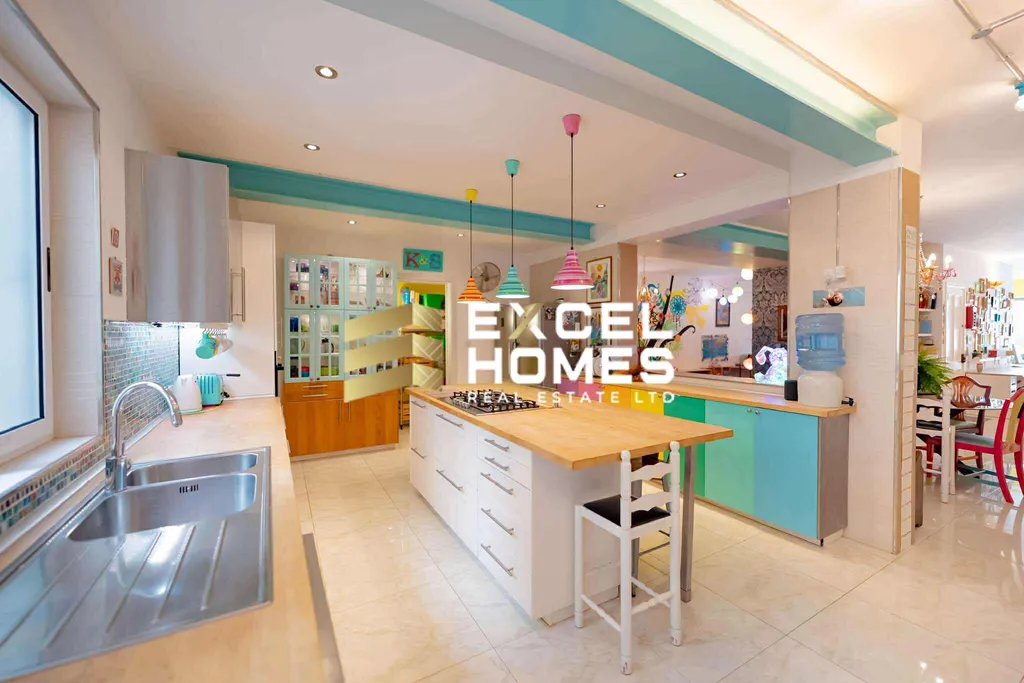 5 bedroom Apartment in Mellieha, Malta – 64171