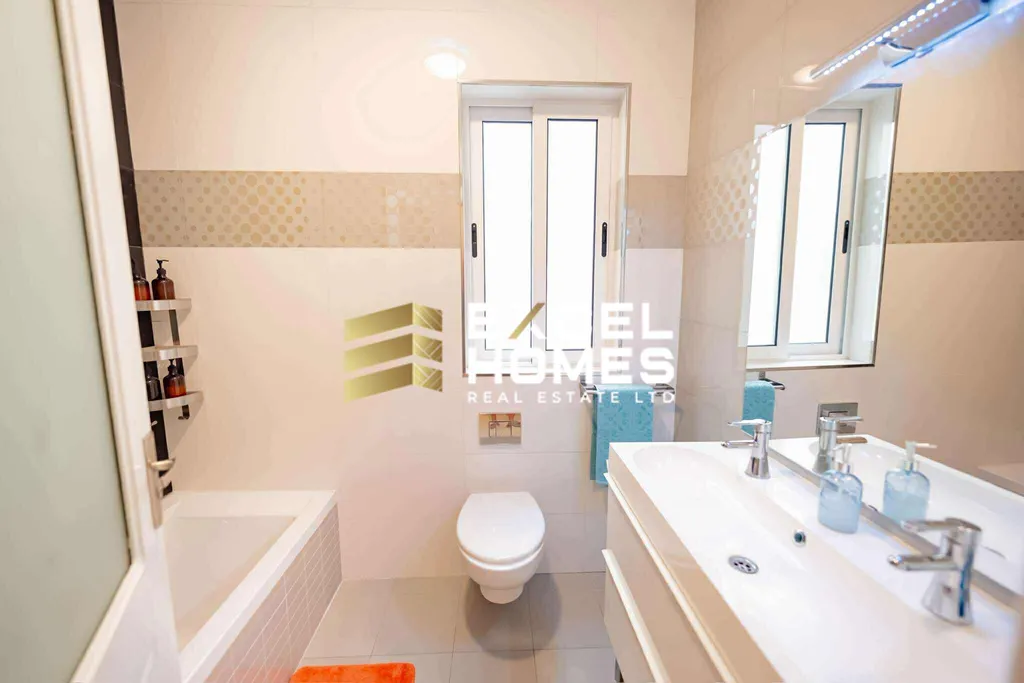 5 bedroom Apartment in Mellieha, Malta – 64171