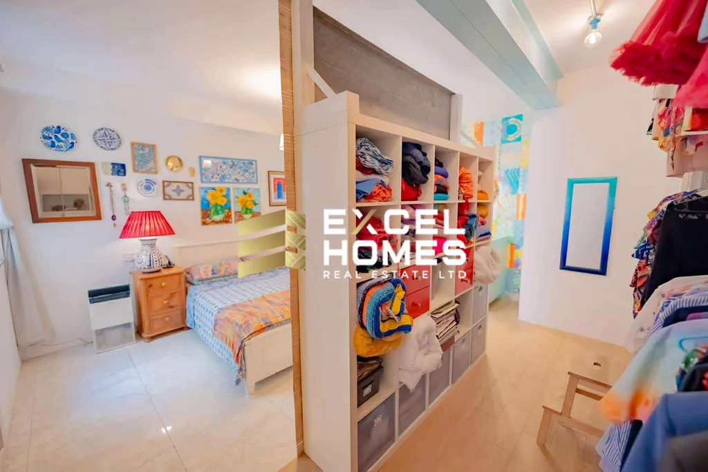 5 bedroom Apartment in Mellieha, Malta – 64171