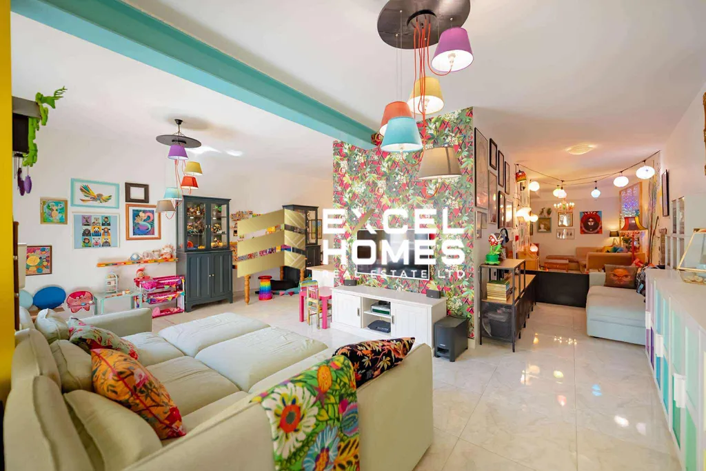 5 bedroom Apartment in Mellieha, Malta – 64171