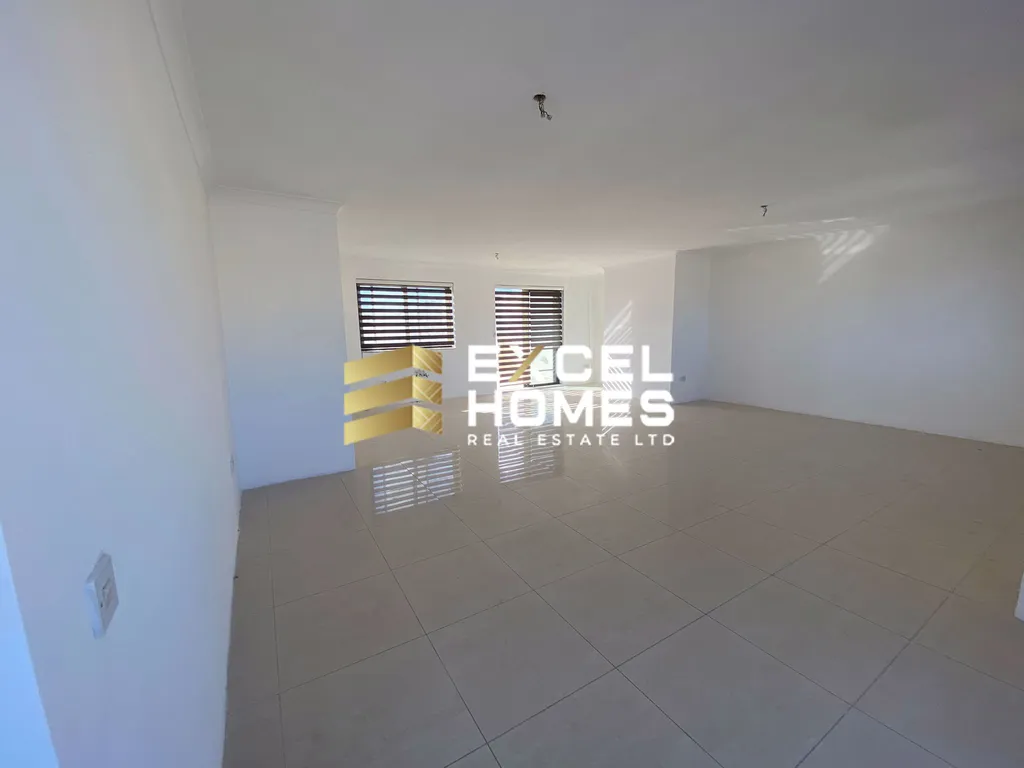 3 bedroom Penthouse in Sliema, Malta – 64143