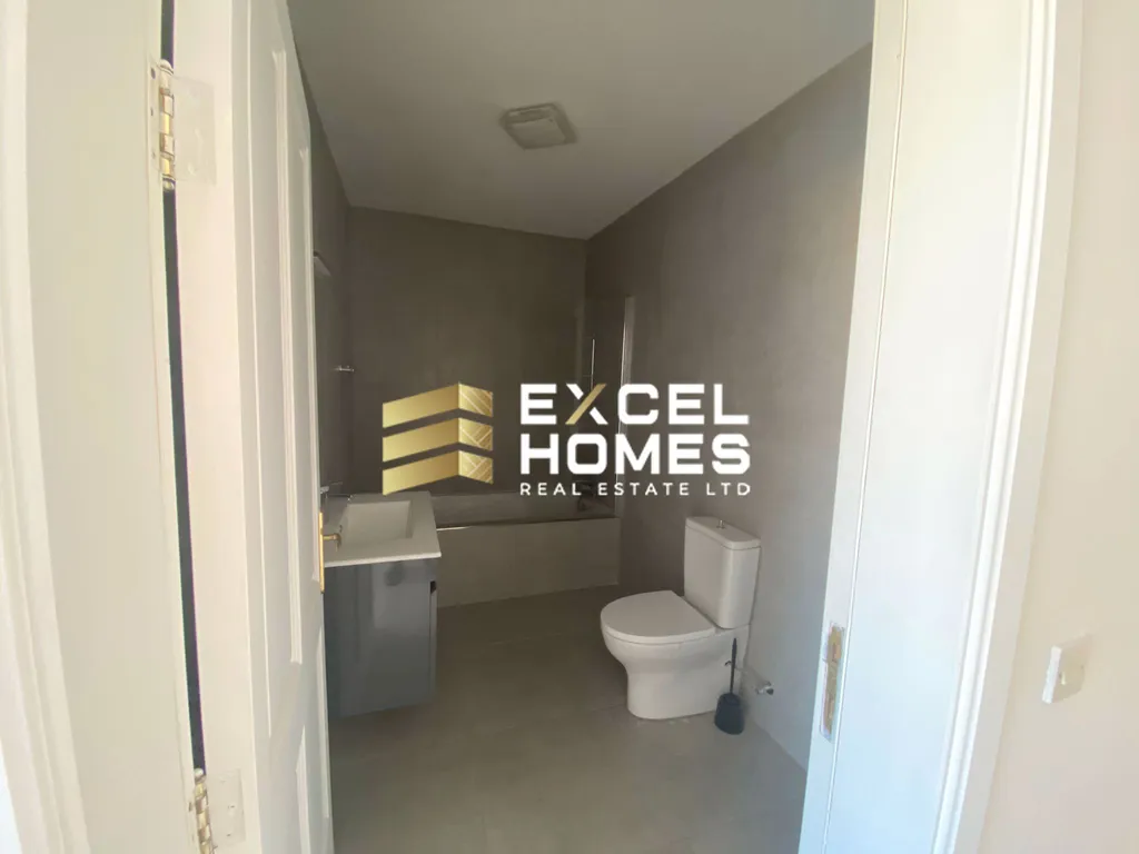 3 bedroom Penthouse in Sliema, Malta – 64143