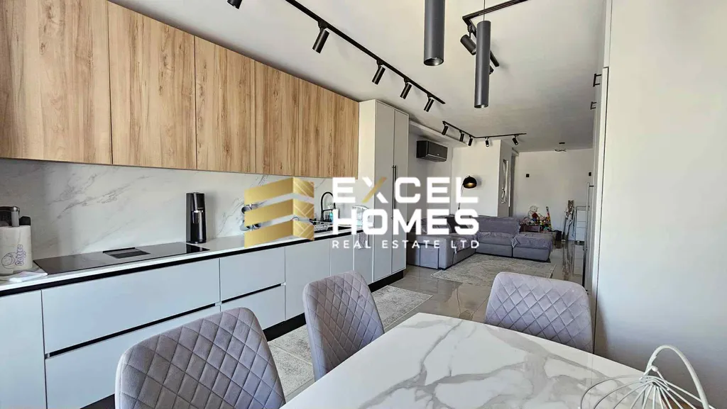 3 bedroom Apartment in Fleur De Lys, Malta – 64129