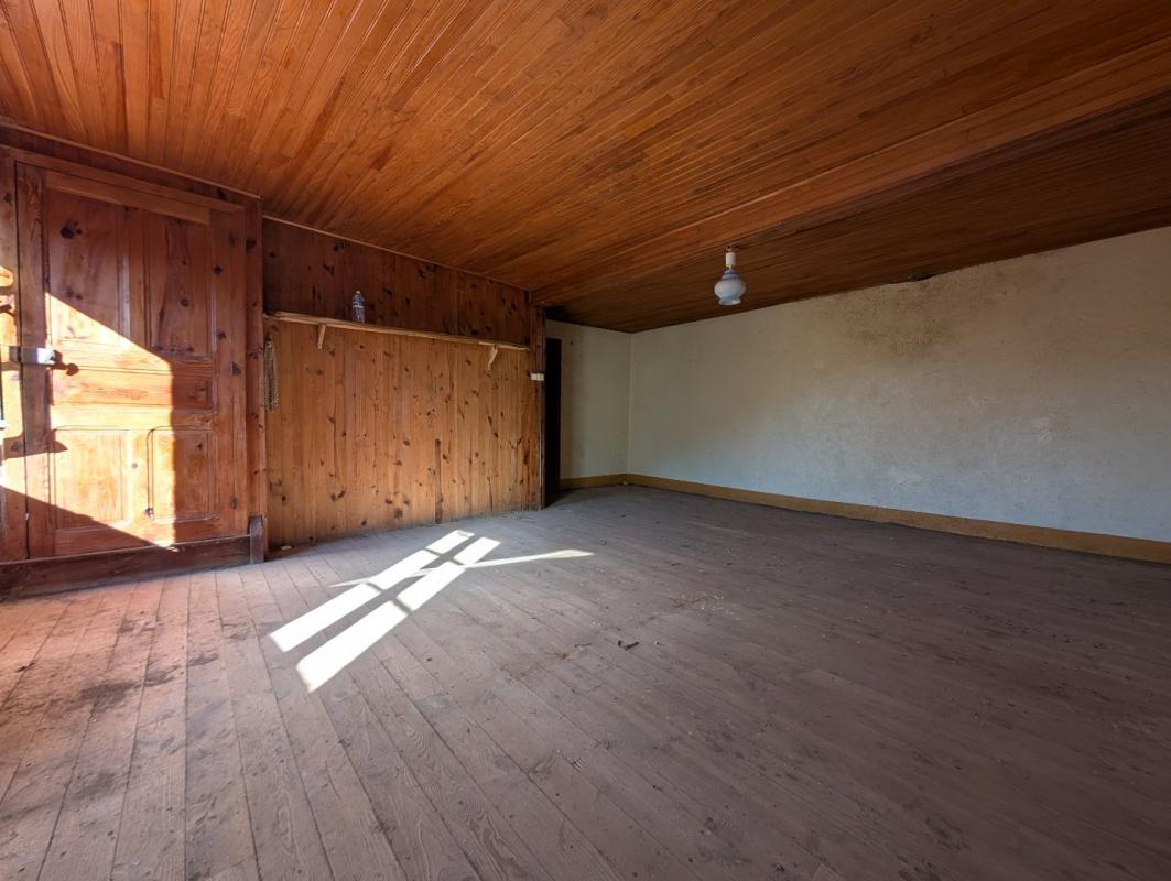 maison a renover in Villecomtal, Aveyron, France