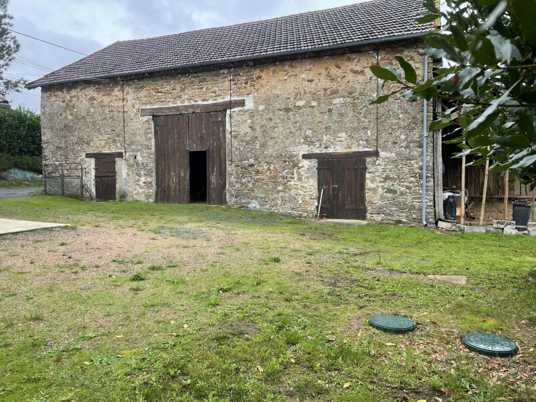 2 bedroom propriete in Mialet, Dordogne, France