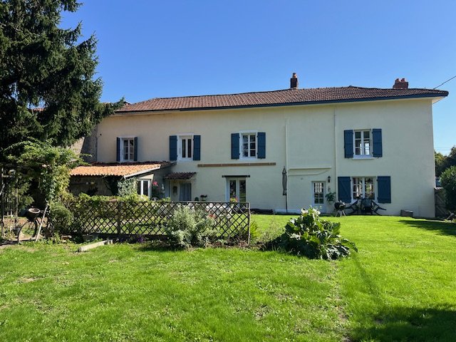 5 bedroom propriete in Oradour Sur Vayre, Haute-Vienne, France
