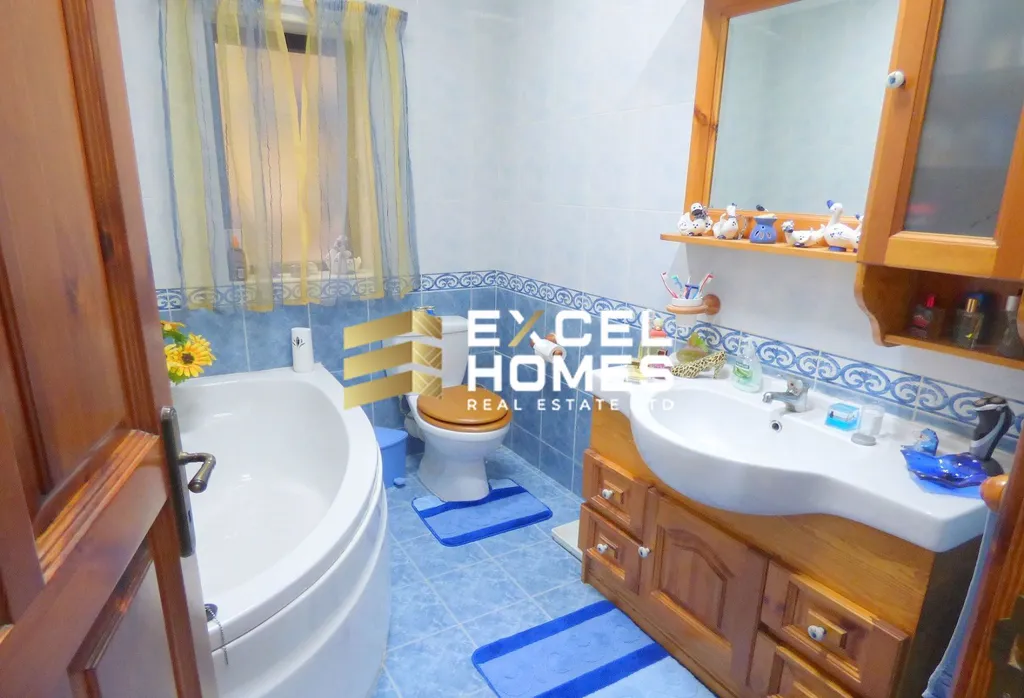 3 bedroom Maisonette in Pembroke, Malta – 25678