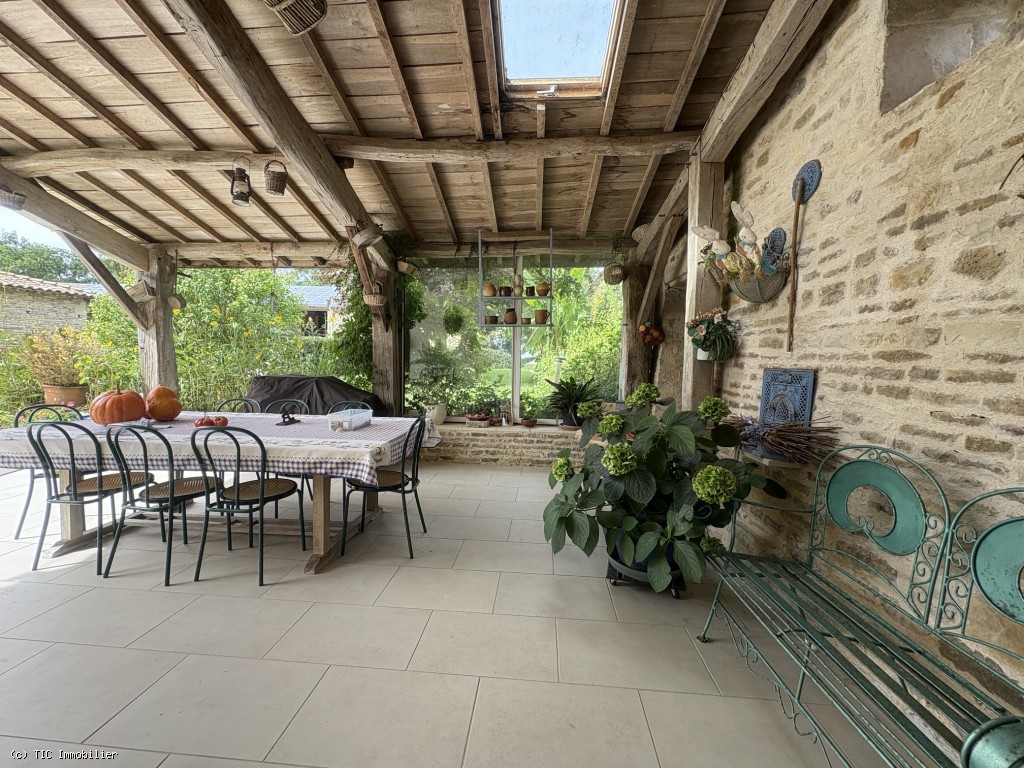 4 bedroom House in Villefagnan, France – r7369