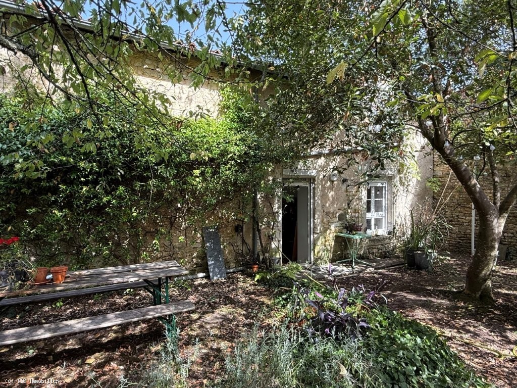 2 bedroom House in Ruffec, France – r7332