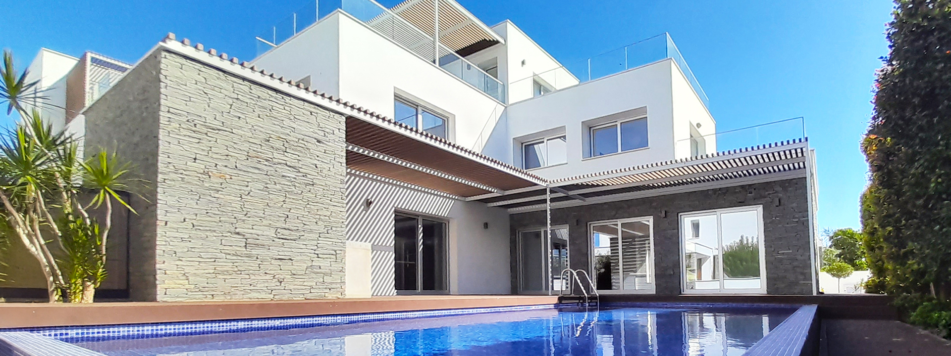 4 bedroom Villa in Paphos, Cyprus – 18587-ARD00000575