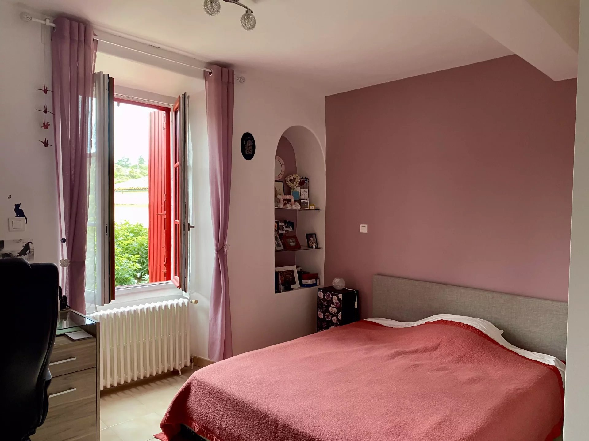 Charming stone 2 bedroom property in sought-after village, Languedoc-Roussillon – France – BVI82869