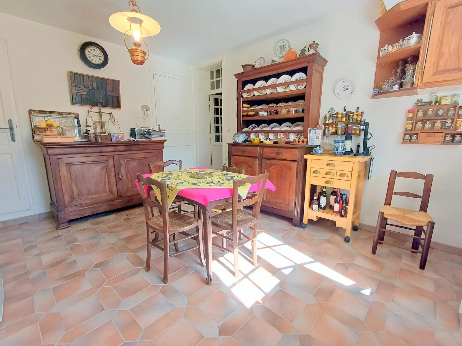 Charming Cottage with River Views, Poitou-Charentes – France – BVI82482