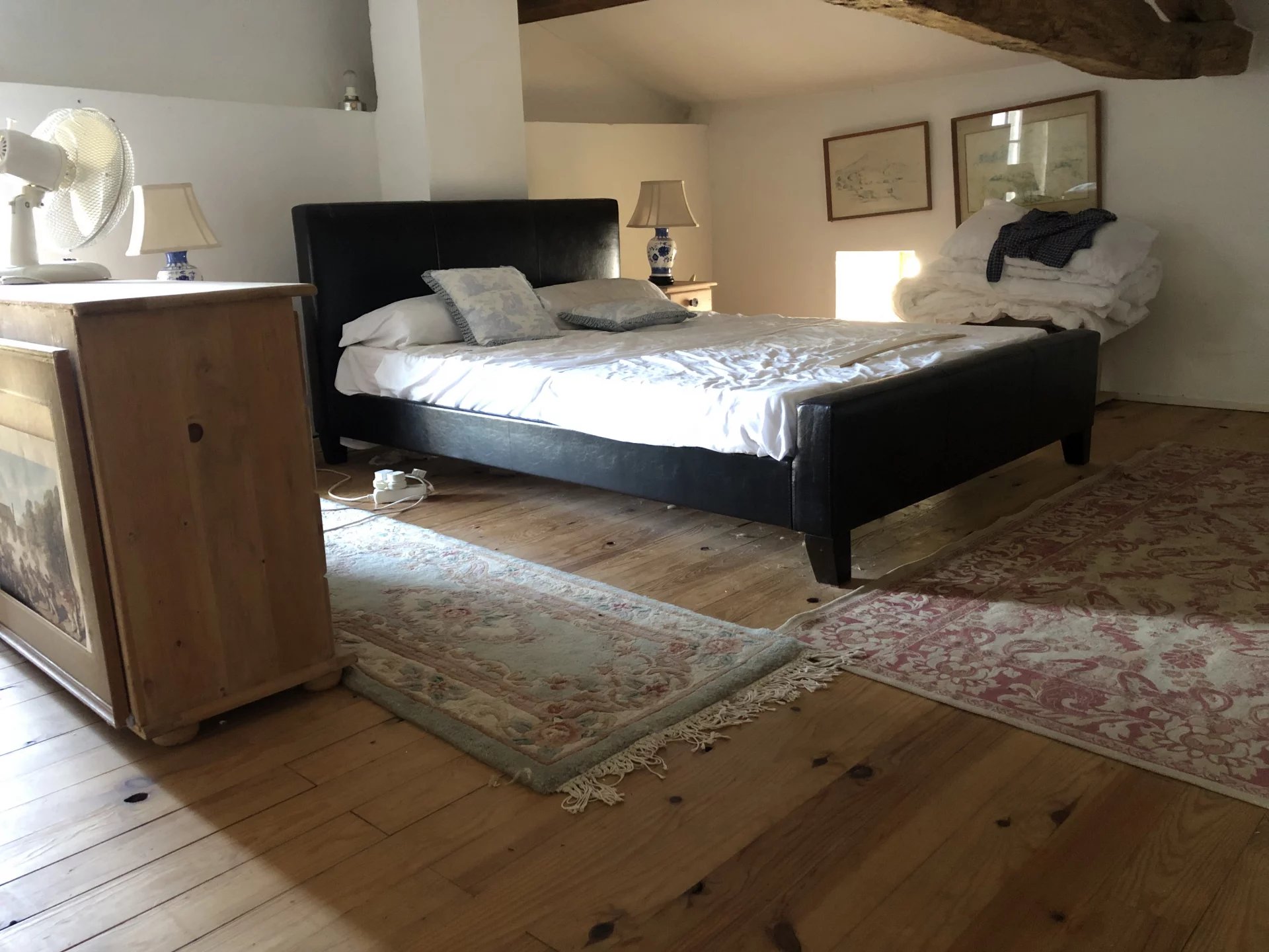 Stone property comprising 3-bed house, two attached cottages and outbuildings, Poitou-Charentes – France – BVI81418