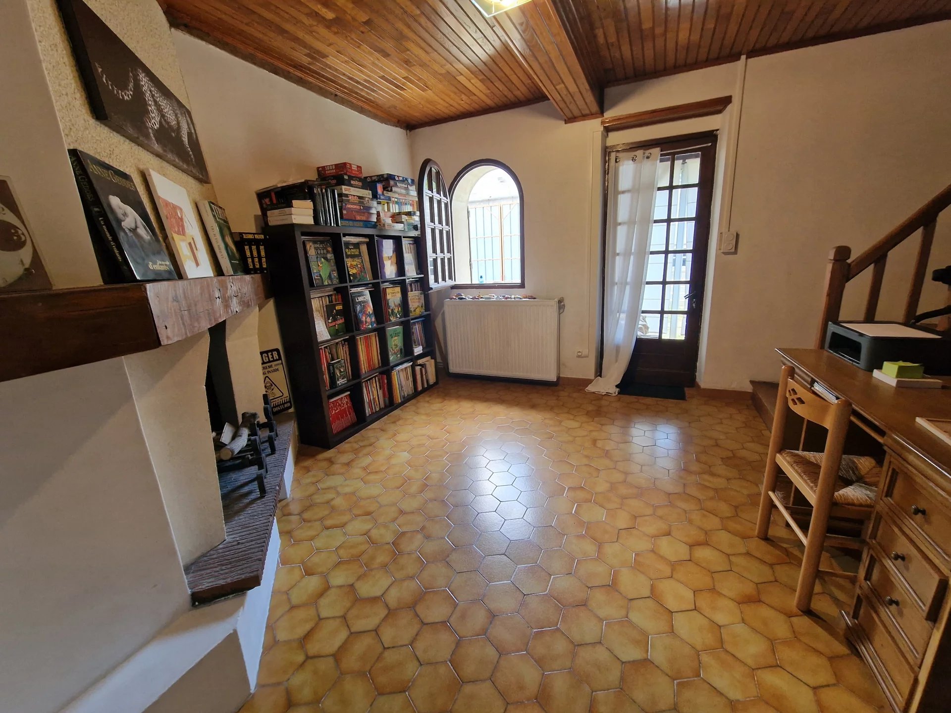 Charming Farmhouse on 3 Hectares with Stables, Pool & Barns – Peaceful Setting Near Village, Aquitaine – France – BVI80852