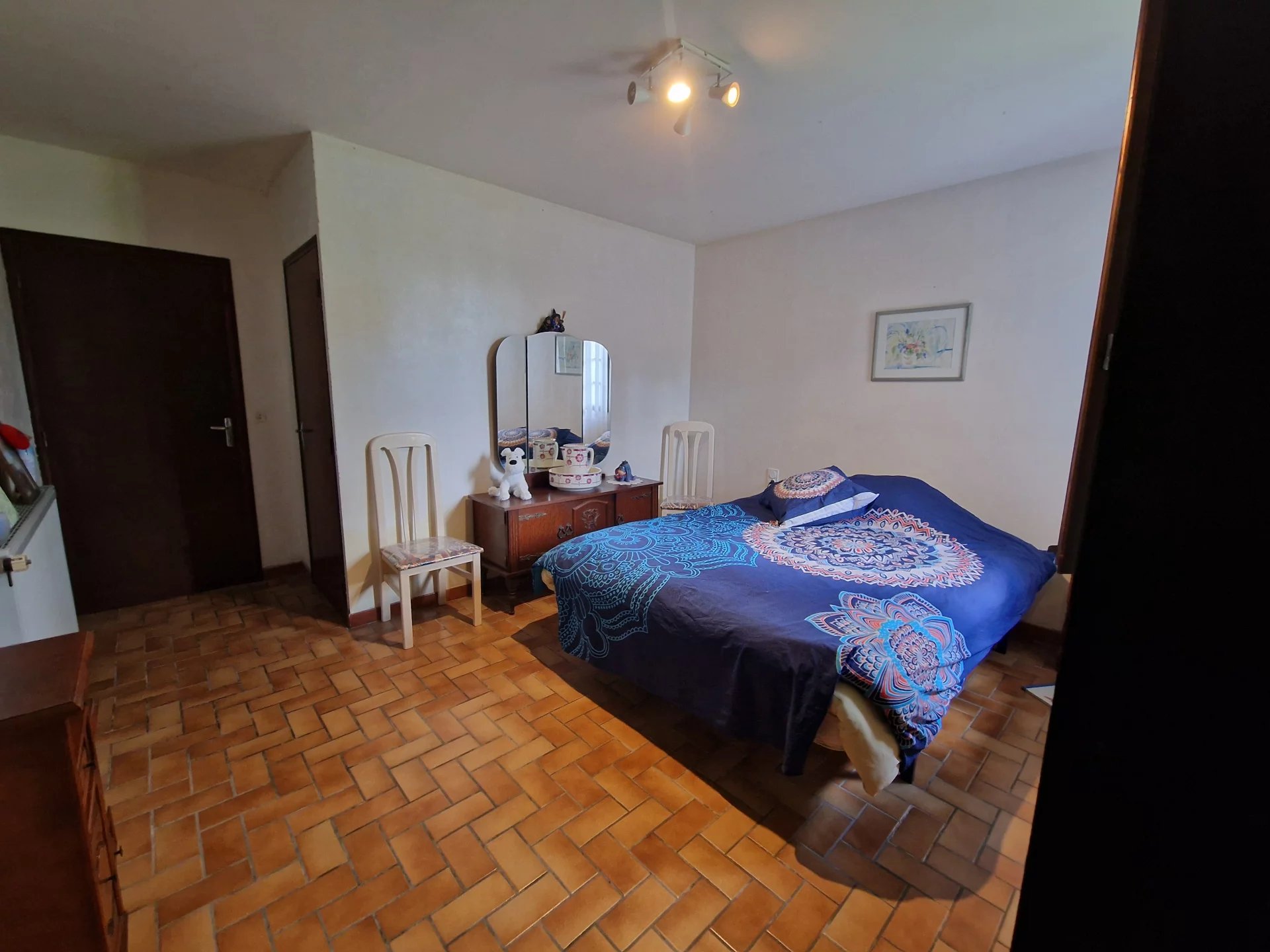 Charming Farmhouse on 3 Hectares with Stables, Pool & Barns – Peaceful Setting Near Village, Aquitaine – France – BVI80852