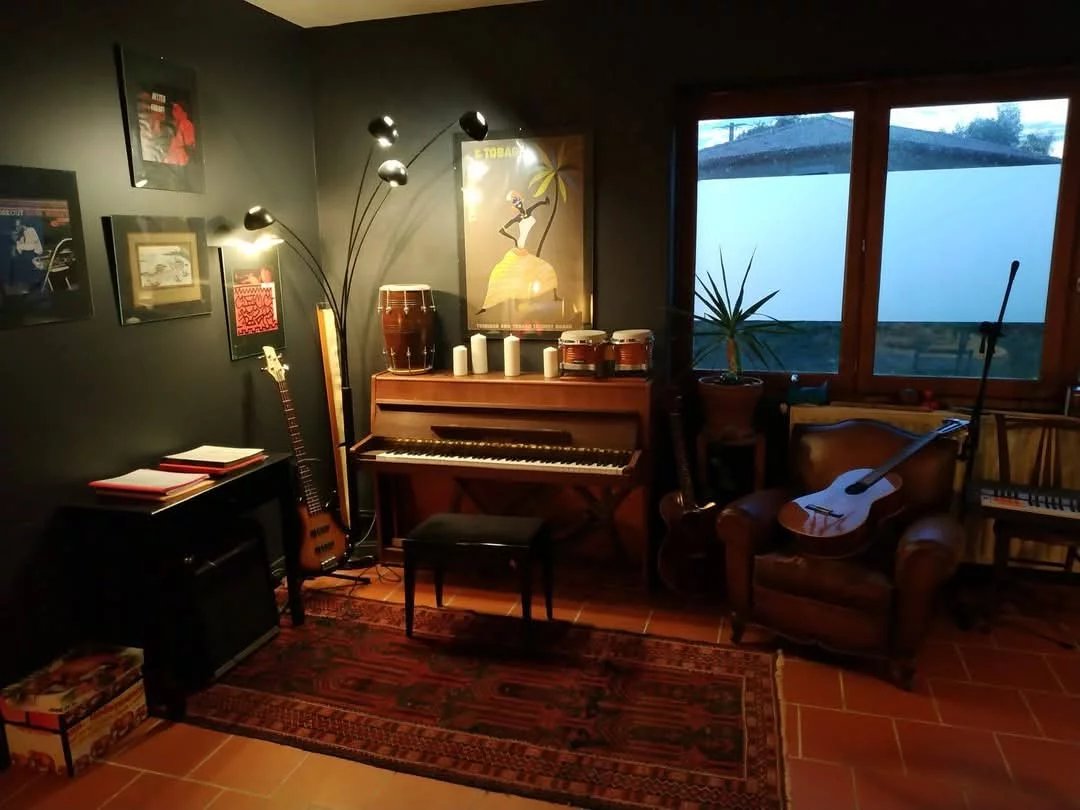 Exceptional property with stunning views of the Pyrenées, Midi-Pyrénées – France – BVI81862