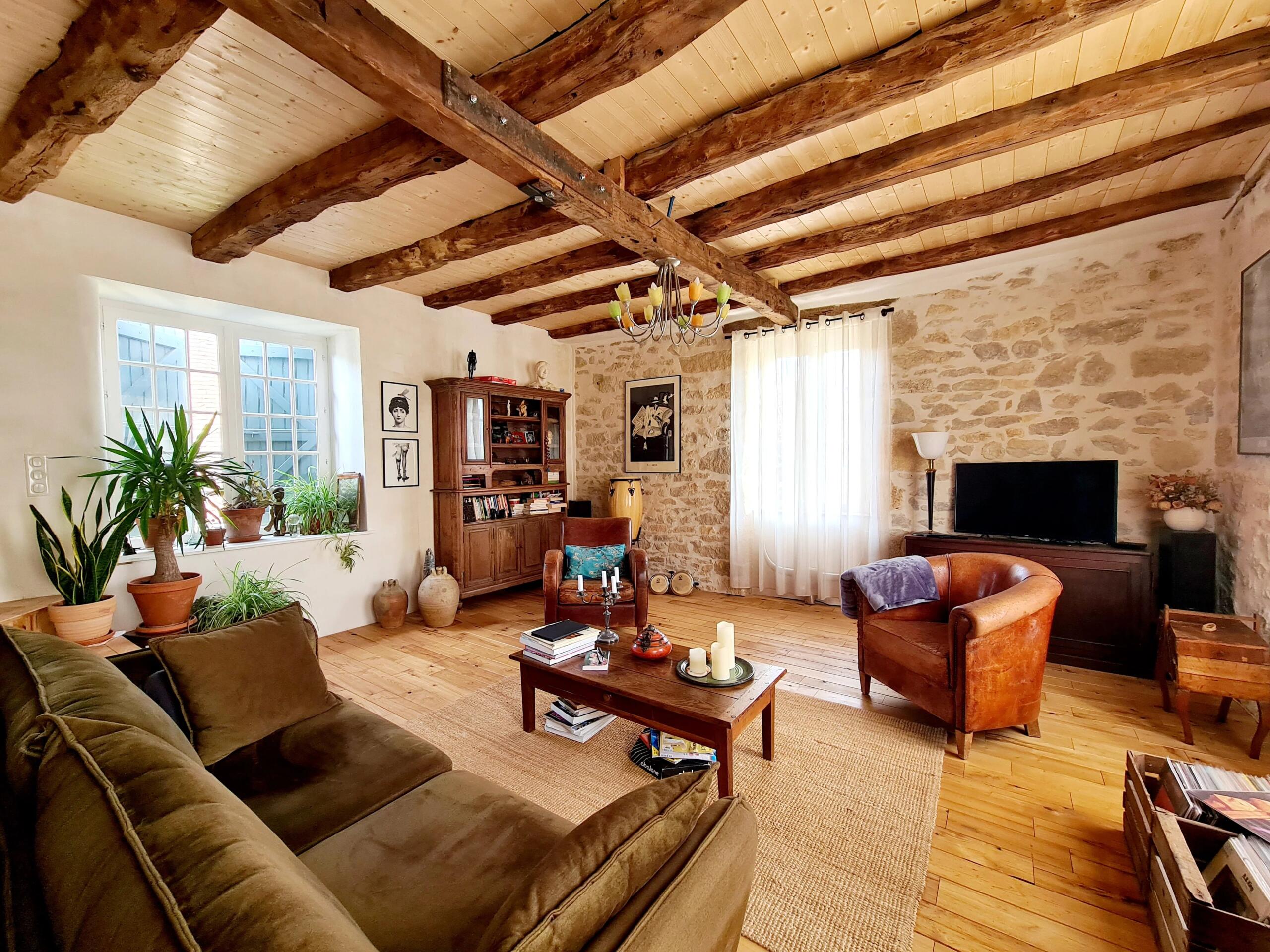 Charming 2 bedroom village house near Gourdon, Lot, Midi-Pyrénées – France – BVI82857