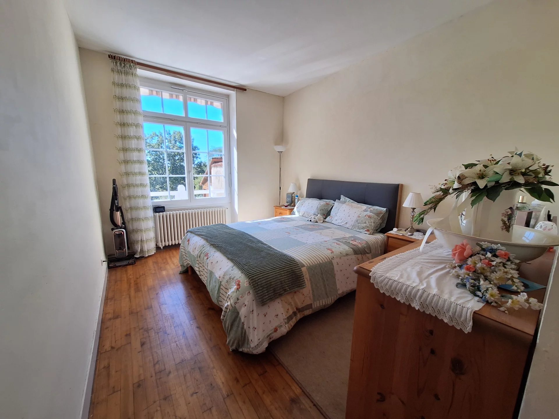 Spacious detached village home, Poitou-Charentes – France – BVI82840