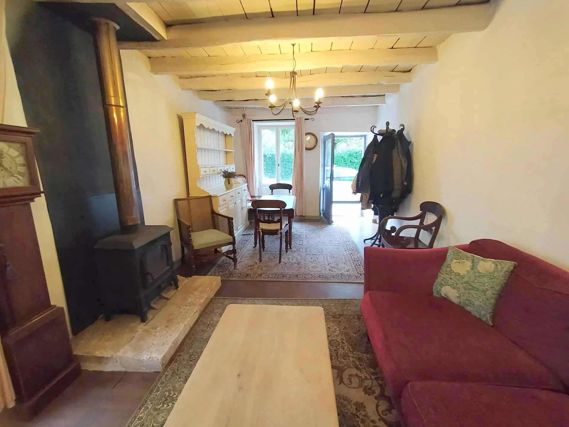 Character cottage, ensemble of buildings with potential, Aquitaine – France – BVI77610