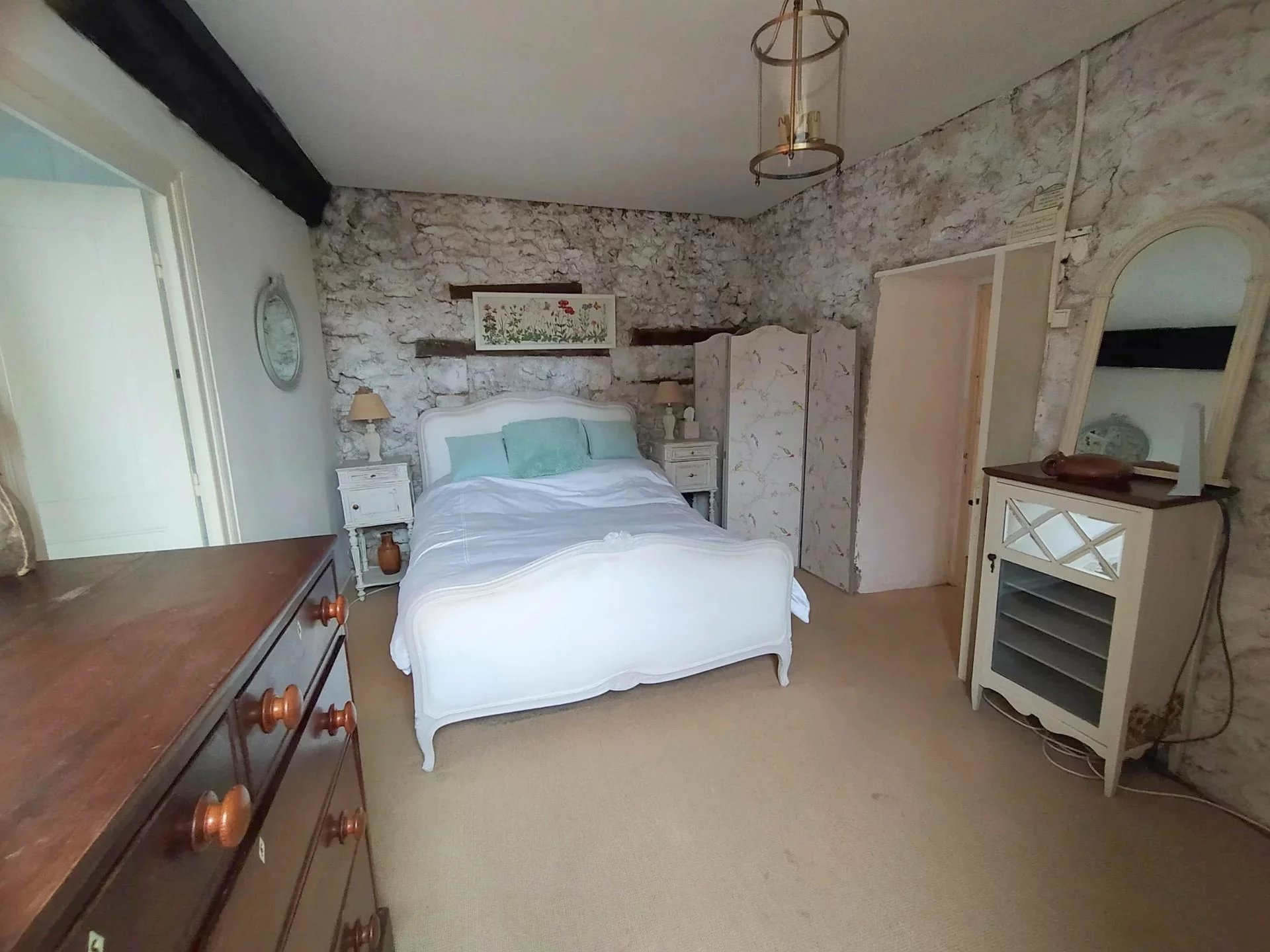 Character cottage, ensemble of buildings with potential, Aquitaine – France – BVI77610