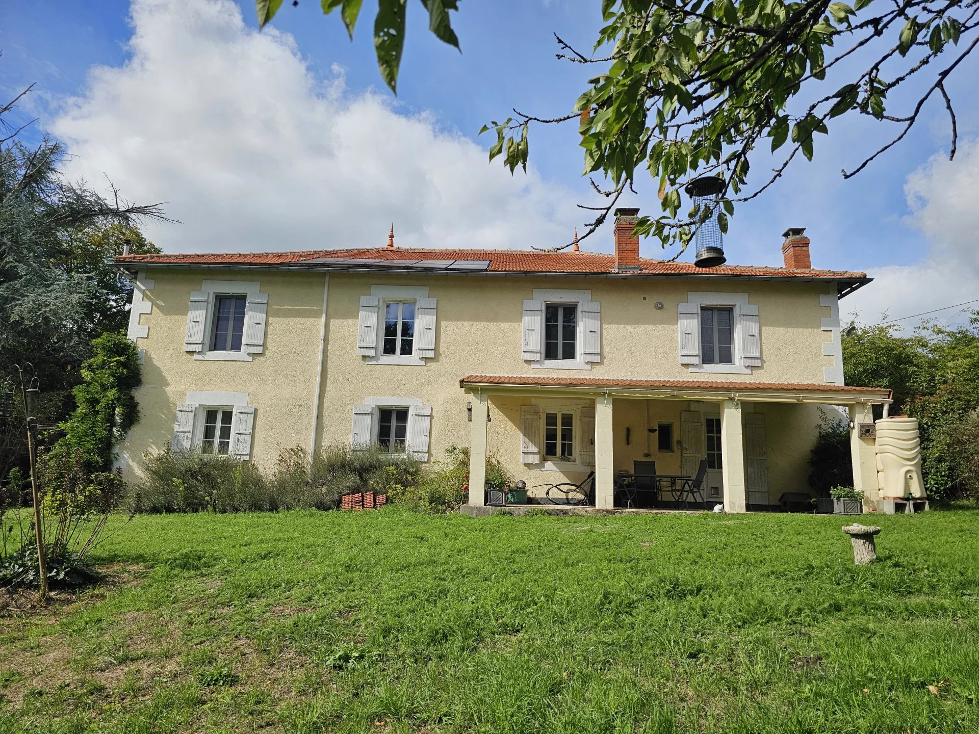 Historic Charm Meets Modern Comfort, Poitou-Charentes – France – BVI81831
