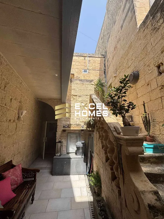 Character House in Siggiewi, Malta – 64185