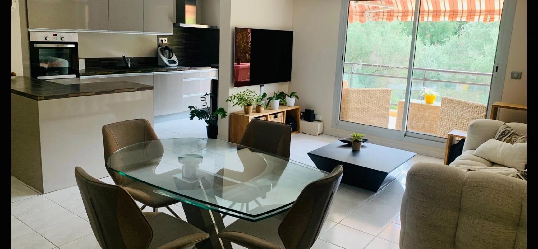 2 bedroom t3 in Mougins, Alpes-Maritimes, France – 12030382030