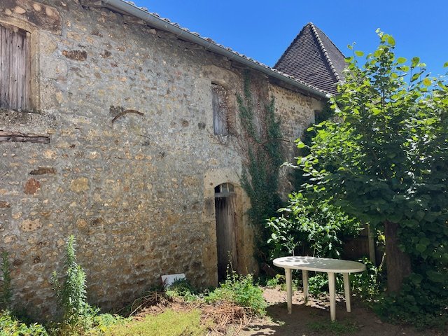 4 bedroom maison in Pressignac, Charente, France