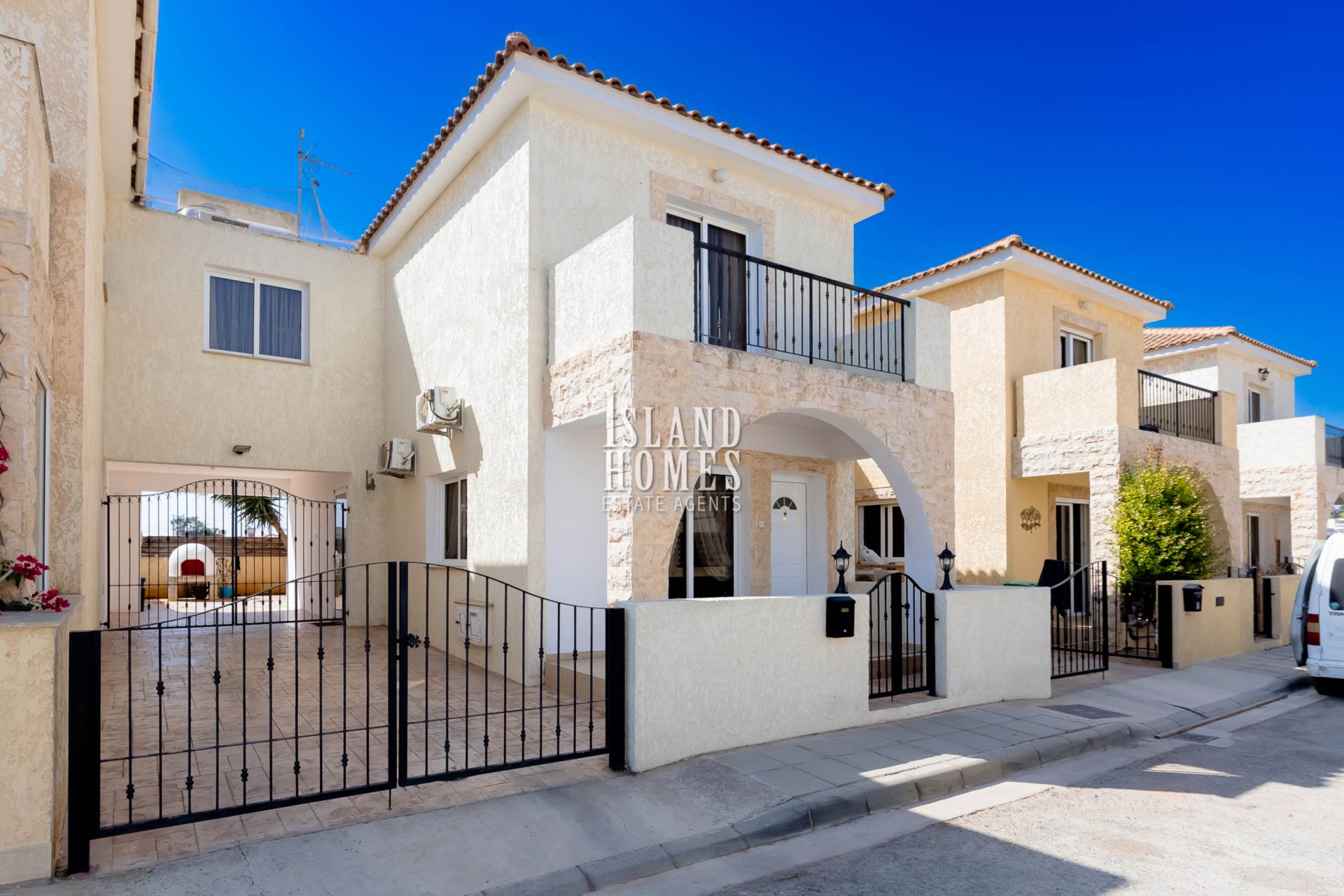 3 bedroom Villa in Xylofagou, Larnaca, Cyprus – WoX109