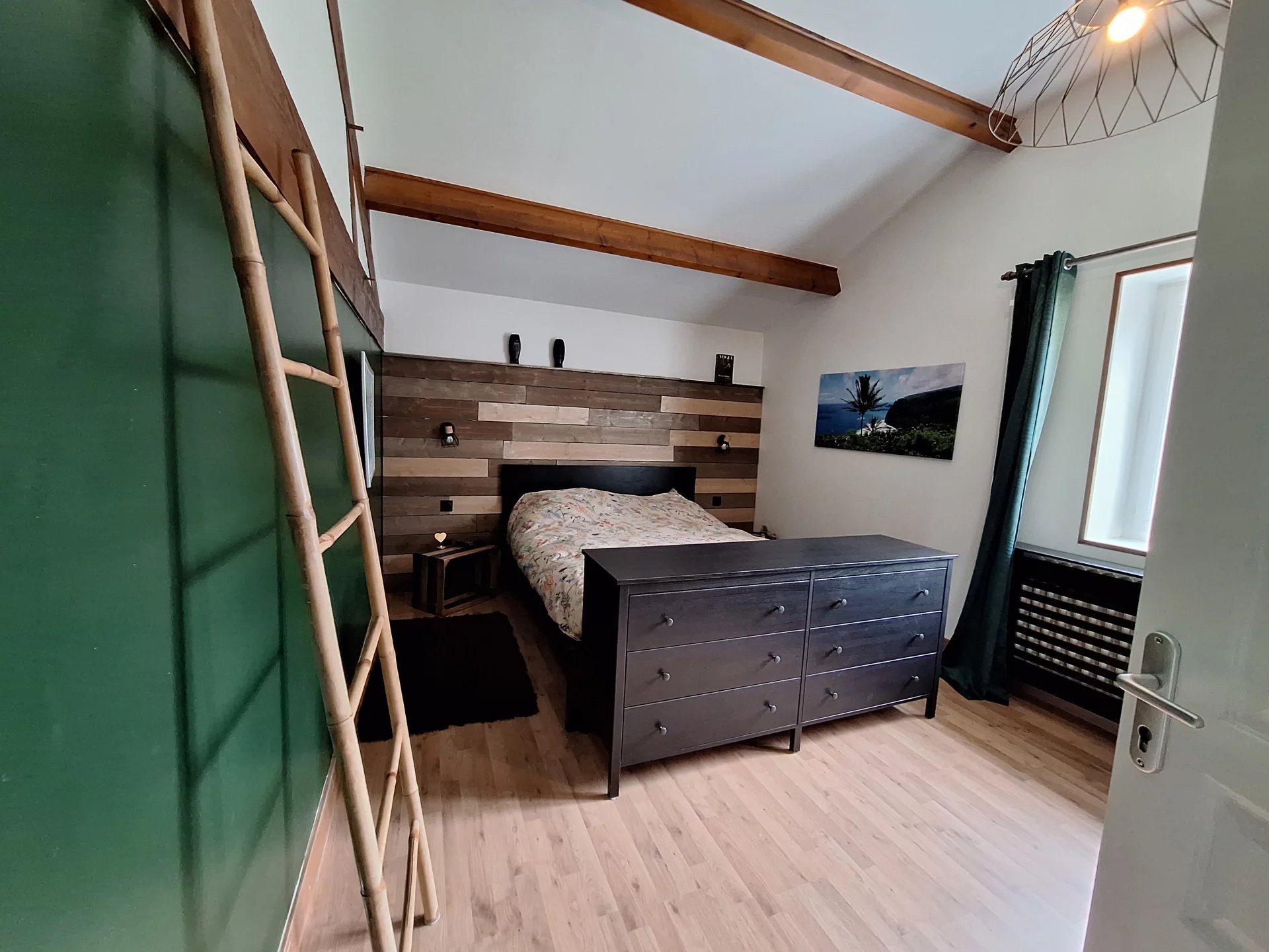 Beautiful rural home with small lake, Poitou-Charentes – France – BVI82714